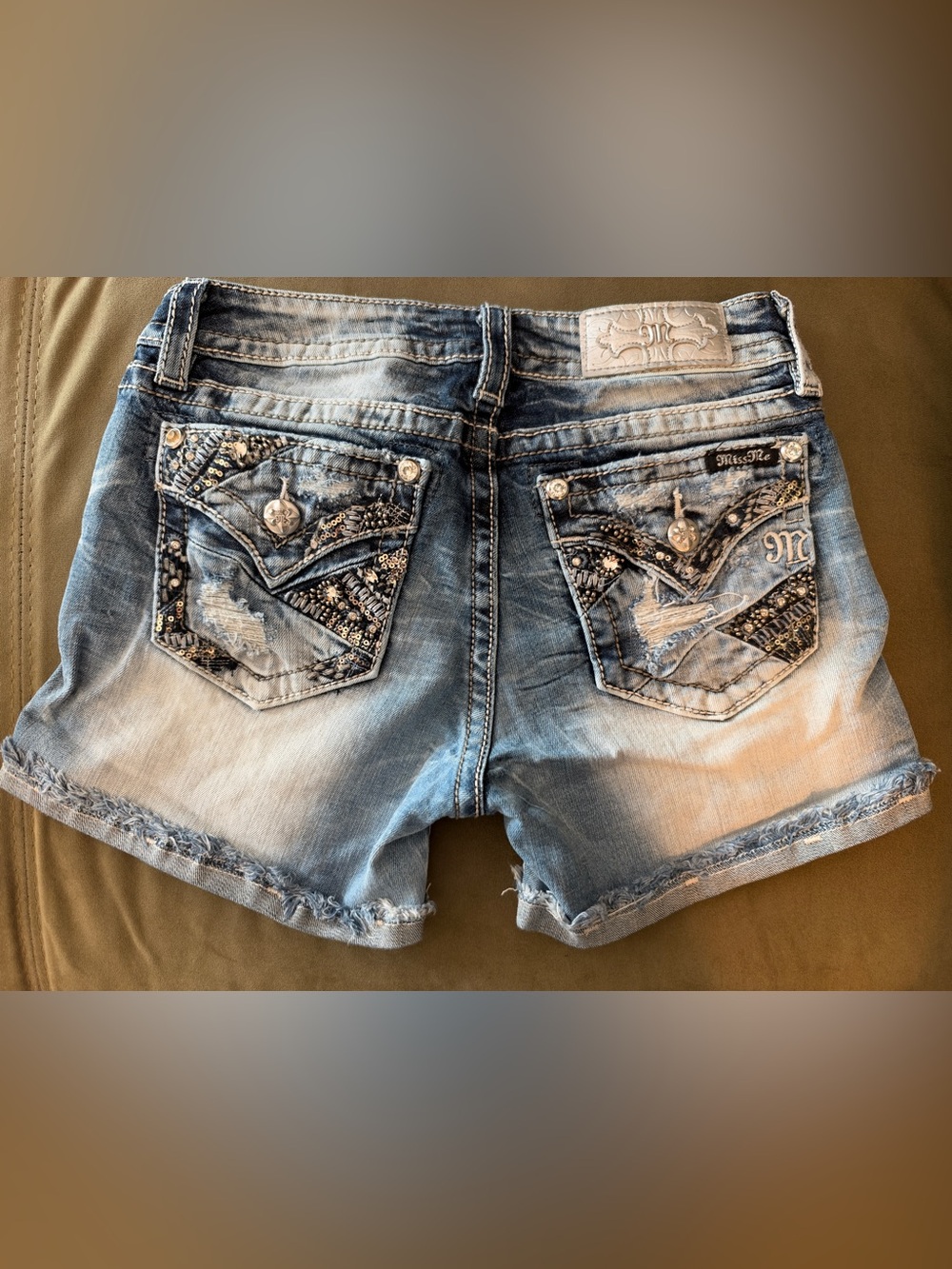 Miss Me Signature Short Cuffed Shorts Light Blue Embellished Denim Size 28 EUC
